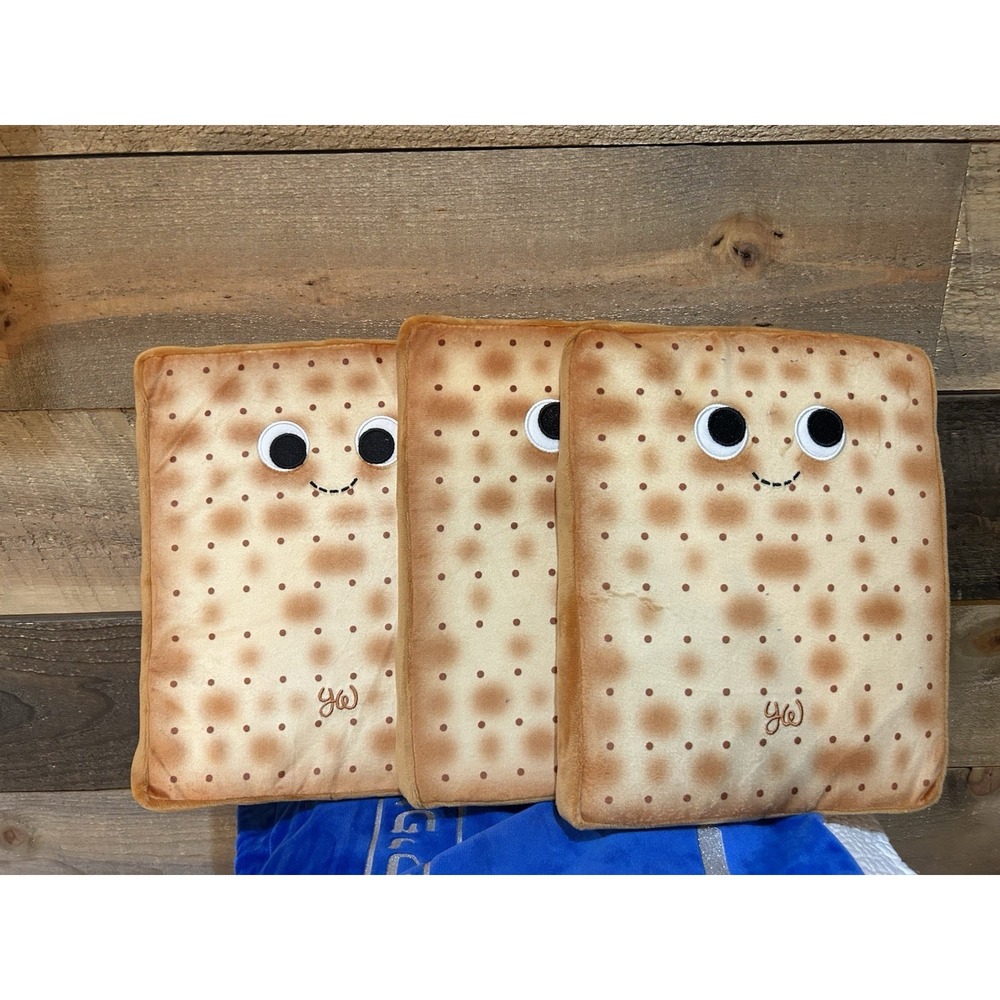 Kids Passover Matzah Afikoman Plush w Bag NEW KidRobot Yummy World